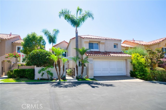19 Las Cruces, Irvine CA: https://media.crmls.org/medias/963e6bcd-77da-4409-94e5-d726ac8b7d3e.jpg