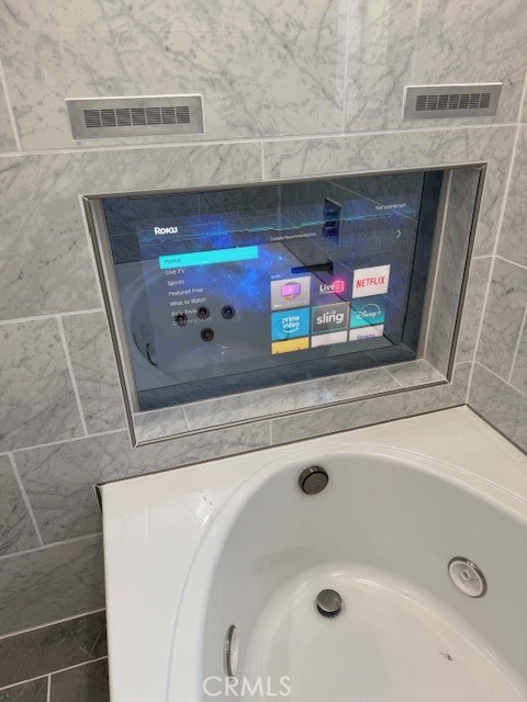 44128 Fine Circle, Lancaster CA: https://media.crmls.org/medias/963e78e7-0713-4973-8394-0c8582333444.jpg