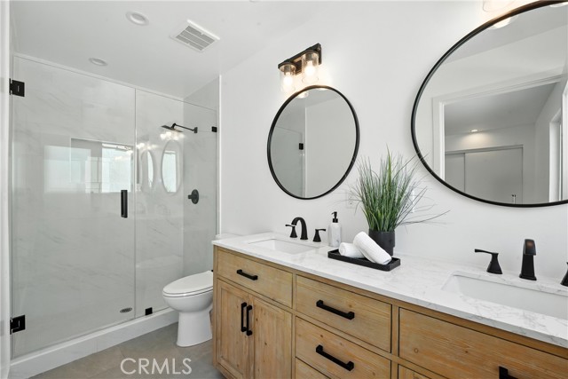 3031 3033 Vineyard Avenue, Los Angeles CA: https://media.crmls.org/medias/963f1682-d56e-489e-88c0-c5243e75a0d6.jpg