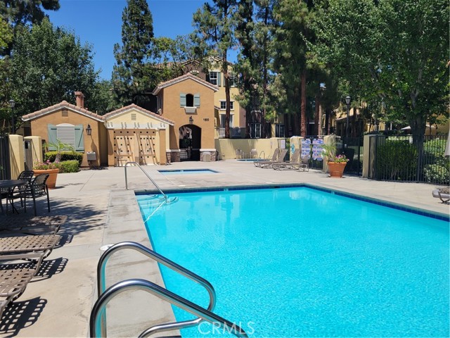 410 Timberwood, Irvine CA: https://media.crmls.org/medias/963f6cc7-bd41-4802-af2a-36091ec5db4c.jpg