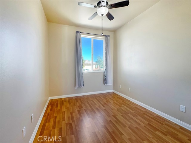 19642 Castle Harbor Court, Apple Valley CA: https://media.crmls.org/medias/963f93a6-e653-4013-8b39-adeefc60eaa6.jpg