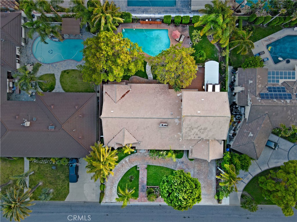 https://media.crmls.org/medias/963fb9fe-aaaa-4e0e-95b0-a9edbab4e2a2.jpg?preset=X-Large