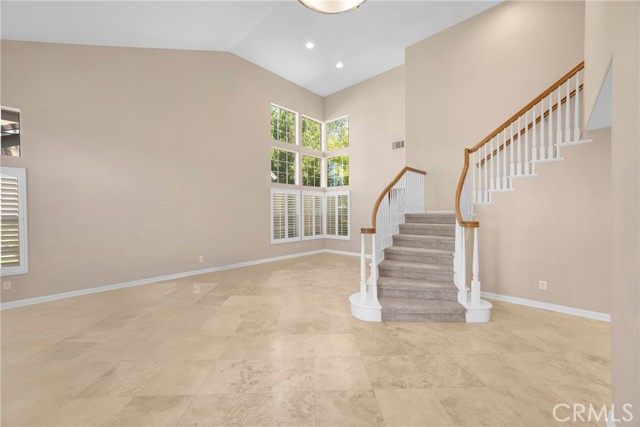 MLS #OC25234002 image #9