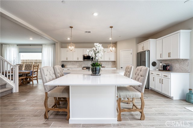 Detail Gallery Image 23 of 32 For 1093 Traverse Dr, Madera,  CA 93636 - 4 Beds | 3/1 Baths