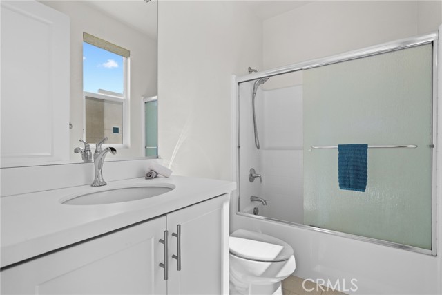 Detail Gallery Image 25 of 30 For 5762 Acacia, Lakewood,  CA 90712 - 3 Beds | 4 Baths