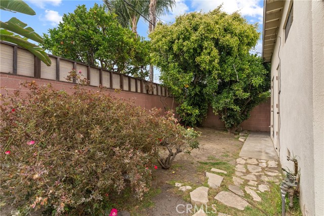 12319 Aneta Street, Culver City CA: https://media.crmls.org/medias/96422cb5-9ce0-41ea-9edd-9acd8027a217.jpg