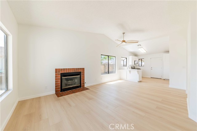 Detail Gallery Image 5 of 35 For 363 Blue Ridge Ln, San Jacinto,  CA 92583 - 2 Beds | 2 Baths