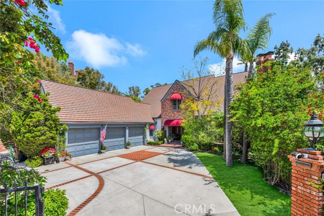 Detail Gallery Image 5 of 75 For 10302 Broadview Place, North Tustin,  CA 92705 - 5 Beds | 4/1 Baths