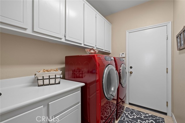 5161 Morning Glory Court, Chino Hills CA: https://media.crmls.org/medias/9643bfab-ea01-4a32-bdfd-536304ebc97b.jpg