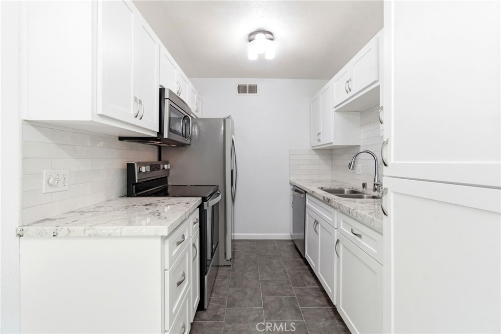 6416 Friars - photo 9