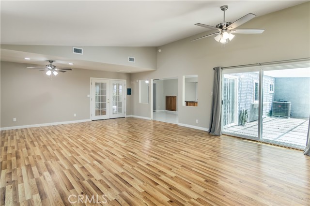 Detail Gallery Image 11 of 29 For 10611 Jordan Ave, Chatsworth,  CA 91311 - 3 Beds | 2/1 Baths