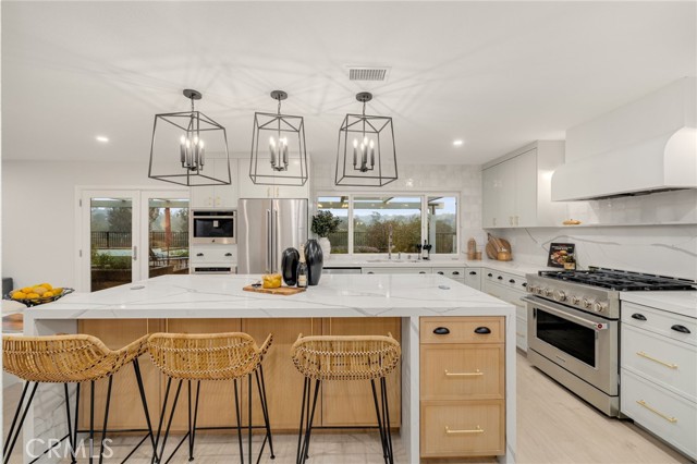 24362 Via Santa Clara, Mission Viejo CA: https://media.crmls.org/medias/9644a768-8f64-4b19-a8fa-f6af80bd0aa4.jpg