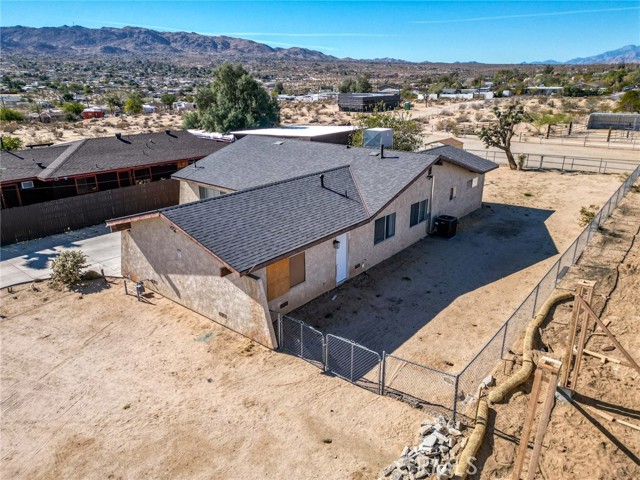 Detail Gallery Image 42 of 52 For 6010 Sunburst St, Joshua Tree,  CA 92252 - 3 Beds | 2 Baths