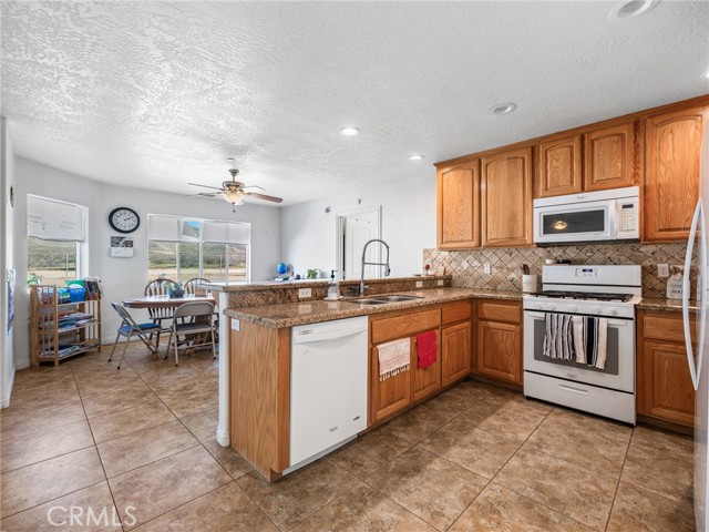 Detail Gallery Image 54 of 73 For 13850 Nightshade Rd, Apple Valley,  CA 92307 - 5 Beds | 5 Baths