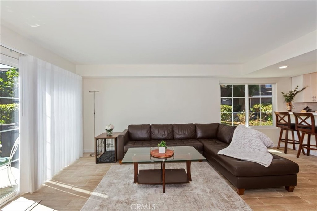 MLS #CV25230963 image #6