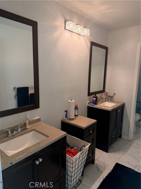 Detail Gallery Image 9 of 11 For 7667 Yellow Iris Ct, Fontana,  CA 92336 - 5 Beds | 3 Baths