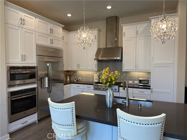 227 Carlow, Irvine CA: https://media.crmls.org/medias/96470312-e43e-4b55-985d-84240c14760e.jpg