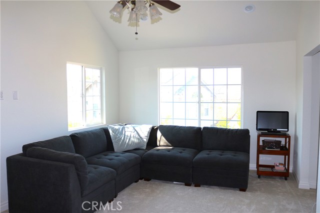 Detail Gallery Image 17 of 23 For 25 Dewberry, Rancho Santa Margarita,  CA 92688 - 3 Beds | 2/1 Baths