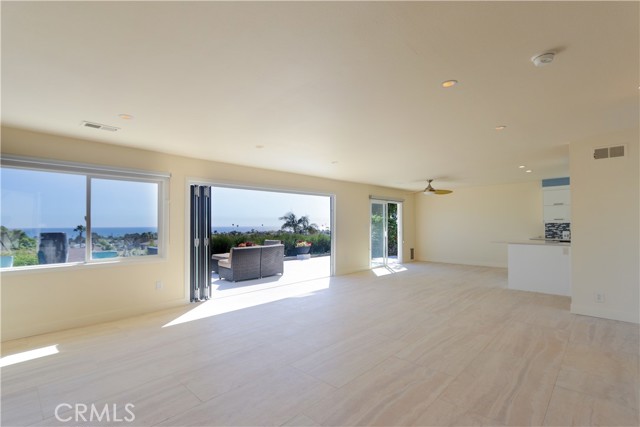 Detail Gallery Image 10 of 30 For 4023 Calle Mayo, San Clemente,  CA 92673 - 2 Beds | 2 Baths