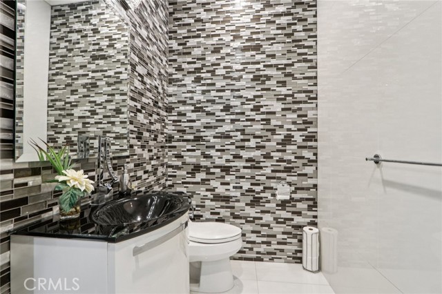 10418 Rubio Avenue, Granada Hills CA: https://media.crmls.org/medias/96479f0d-5e72-4657-a70f-c6cdbc9632e5.jpg