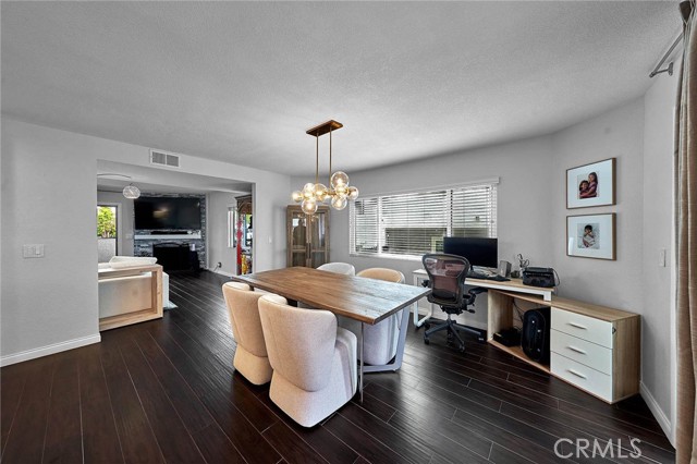 Detail Gallery Image 8 of 27 For 425 N Elena Ave #2,  Redondo Beach,  CA 90277 - 3 Beds | 4 Baths