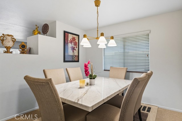 Detail Gallery Image 6 of 19 For 12050 Goldoak Ct, Victorville,  CA 92392 - 3 Beds | 2 Baths