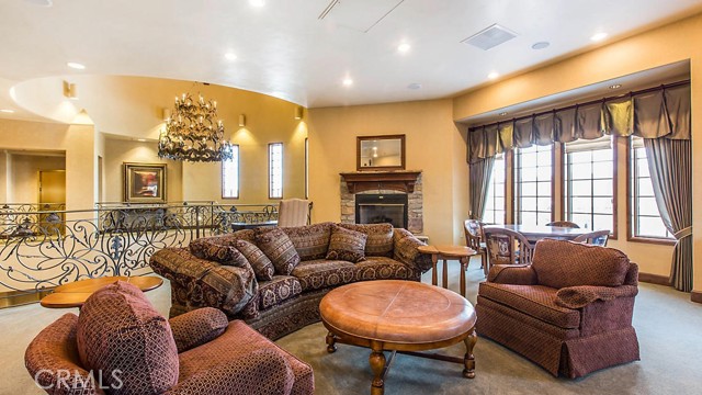 Detail Gallery Image 6 of 24 For 40671 Village Dr 15b,  Big Bear Lake,  CA 92315 - 4 Beds | 4 Baths