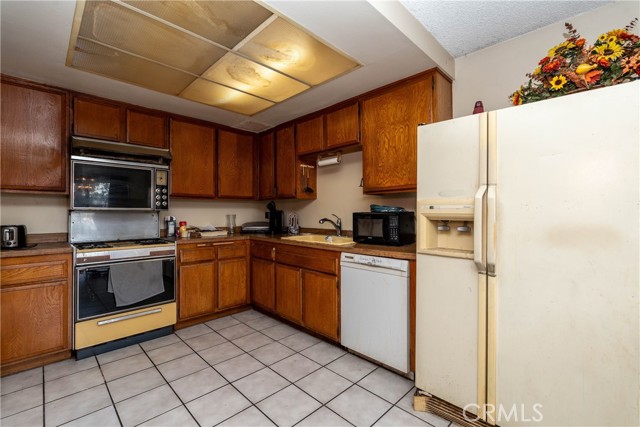 Detail Gallery Image 33 of 37 For 1828 Rainbow Terrace Ln, Montebello,  CA 90640 - 3 Beds | 1/1 Baths