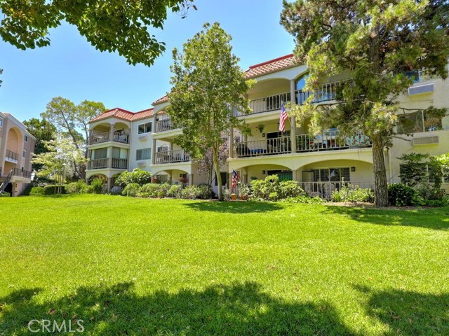 3498 Bahia Blanca #3B, Laguna Woods, CA 92637