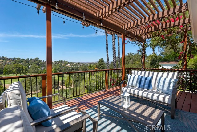 20994 Bandera Street, Woodland Hills CA: https://media.crmls.org/medias/964acc6f-5df2-4665-9bb6-1b5522704c2d.jpg