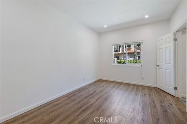 606 Lake Street, Huntington Beach CA: https://media.crmls.org/medias/964affc7-1b1a-481d-a519-e40148e48dca.jpg