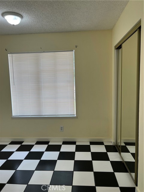 924 N Quince Avenue, Rialto CA: https://media.crmls.org/medias/964b214a-3f55-41f9-a91a-8f42b633e670.jpg