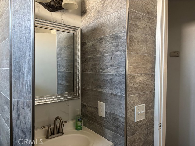 Detail Gallery Image 8 of 22 For 203 Brandon Way, Hemet,  CA 92545 - 2 Beds | 2 Baths