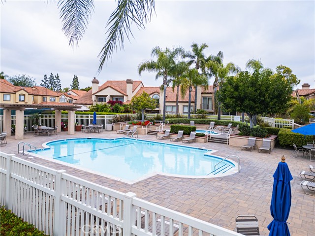 15 Via Athena, Aliso Viejo CA: https://media.crmls.org/medias/964c8969-9900-4fe6-b259-61011ecb59bb.jpg
