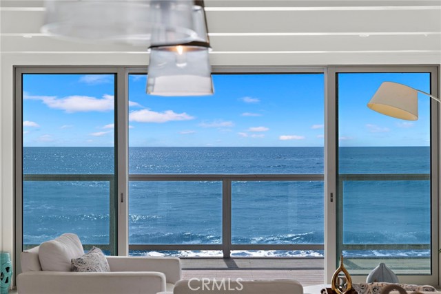 Detail Gallery Image 17 of 67 For 11770 Pacific Coast #N,  Malibu,  CA 90265 - 3 Beds | 3/1 Baths