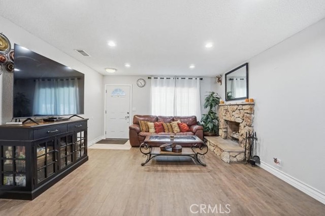 Detail Gallery Image 8 of 42 For 20070 Winton, Corona,  CA 92881 - 4 Beds | 2 Baths