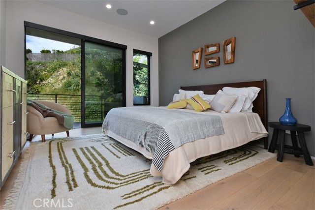 Detail Gallery Image 24 of 36 For 14753 Round Valley, Sherman Oaks,  CA 91403 - 4 Beds | 5 Baths