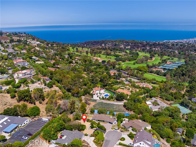 5046 Range Horse Lane, Rolling Hills Estates CA: https://media.crmls.org/medias/964d2626-79fd-4851-a3fe-1358406a3517.jpg