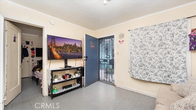 2432 Daly Street, Los Angeles CA: https://media.crmls.org/medias/964d80b8-ff5c-4b4d-983b-32adb1147e88.jpg