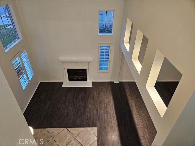 1369 Soundview Circle, Corona CA: https://media.crmls.org/medias/964df24f-99a9-4cce-84d2-378868afa8a2.jpg