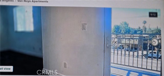 Detail Gallery Image 9 of 11 For 13941 Sherman, Van Nuys,  CA 91405 - 2 Beds | 2 Baths