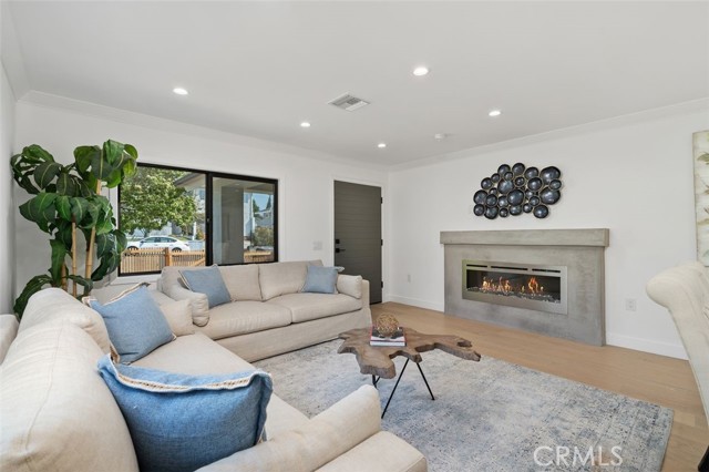 4366 Camero Avenue, Los Angeles CA: https://media.crmls.org/medias/964f50a4-318d-4c92-adc1-515a01f047b1.jpg
