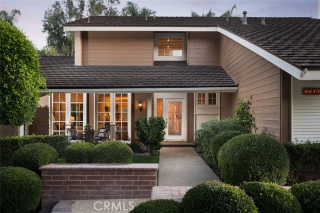 6230 E Bryce Avenue, Orange CA: https://media.crmls.org/medias/964f7dcf-28e8-46ae-9792-9837458fb61a.jpg