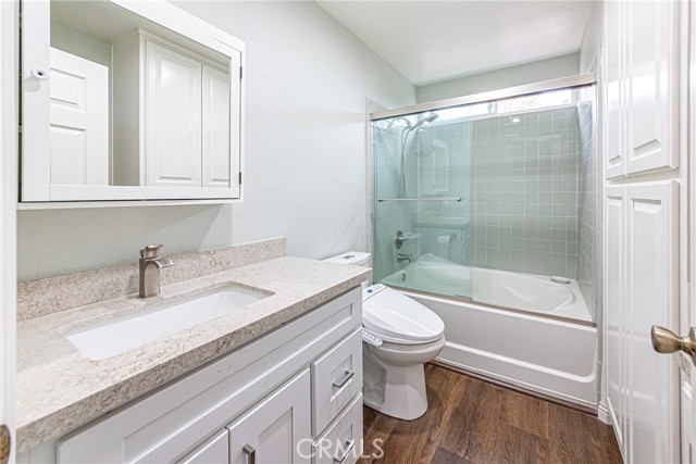 Detail Gallery Image 16 of 42 For 2535 Cypress Point Dr, Fullerton,  CA 92833 - 2 Beds | 2/1 Baths