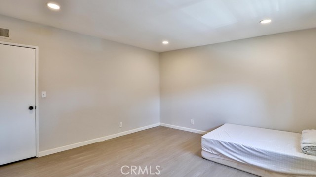 Detail Gallery Image 22 of 44 For 150 S Fairview St #9,  Santa Ana,  CA 92704 - 3 Beds | 2/1 Baths