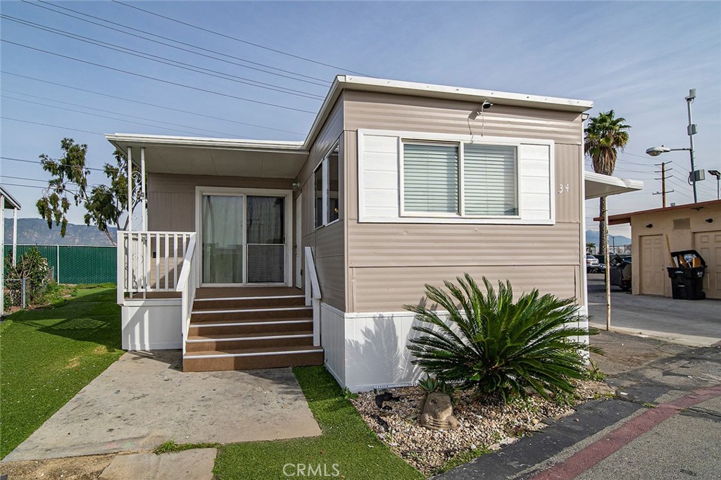2131 W San Bernardino Road 34, West Covina, CA 91790