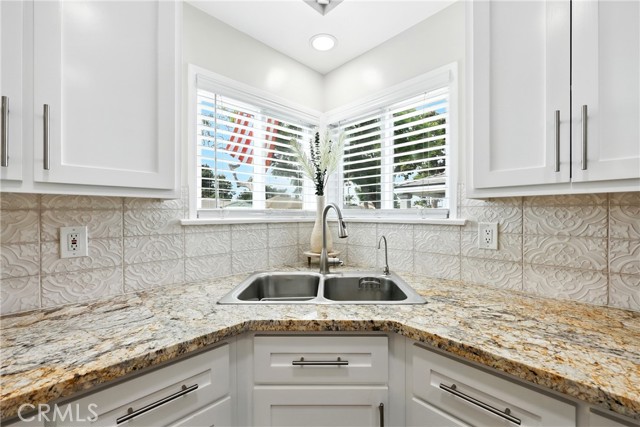 10612 Mcnerney Avenue, South Gate CA: https://media.crmls.org/medias/965197d3-27bd-4cbe-a62a-26d9eb285e06.jpg