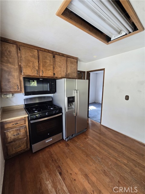 1207 Aleutian, Lake Arrowhead CA: https://media.crmls.org/medias/9651cacb-82c0-4d23-b58e-ac85a6e3f163.jpg