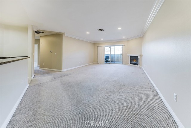 Detail Gallery Image 7 of 33 For 1515 Grismer Ave #302,  Burbank,  CA 91504 - 2 Beds | 2 Baths