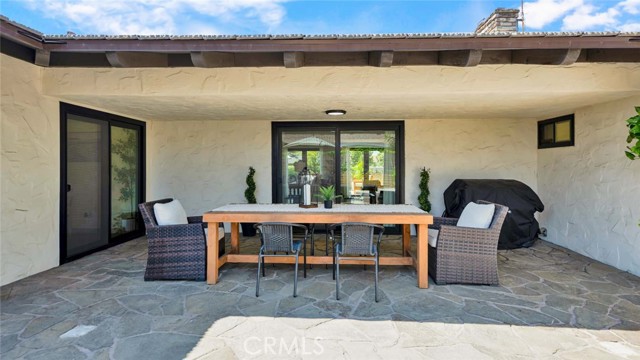 Detail Gallery Image 34 of 36 For 18201 Leafwood Ln, North Tustin,  CA 92705 - 5 Beds | 3/1 Baths